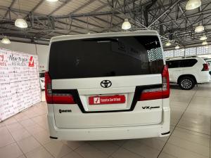 Toyota Quantum 2.8 LWB bus 9-seater VX Premium - Image 5
