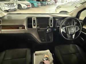 Toyota Quantum 2.8 LWB bus 9-seater VX Premium - Image 6