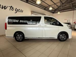 Toyota Quantum 2.8 LWB bus 9-seater VX Premium - Image 3