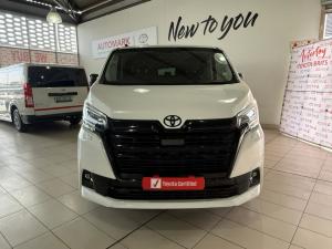 Toyota Quantum 2.8 LWB bus 9-seater VX Premium - Image 4