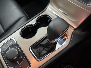 Jeep Grand Cherokee 3.0 CRD Laredo - Image 8