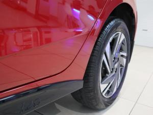Hyundai i20 1.0T Fluid auto - Image 14