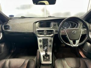 Volvo V40 Cross Country D4 Inscription - Image 14