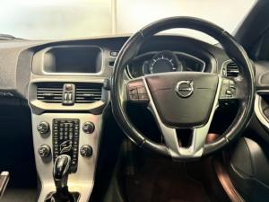 Volvo V40 Cross Country D4 Inscription - Image 15