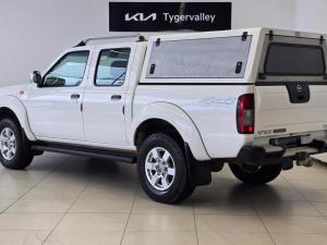 Nissan NP300 Hardbody 2.5TDi double cab 4x4 - Image 7