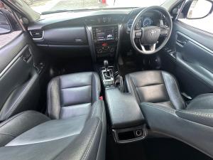 Toyota Fortuner 2.4GD-6 4x4 - Image 6