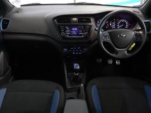Hyundai i20 Active 1.4 Fluid - Image 19