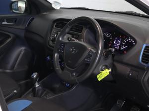 Hyundai i20 Active 1.4 Fluid - Image 23