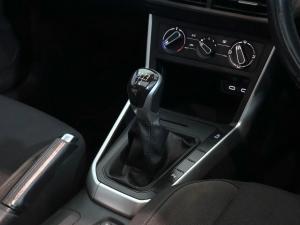 Volkswagen Polo hatch 1.0TSI Life manual - Image 15