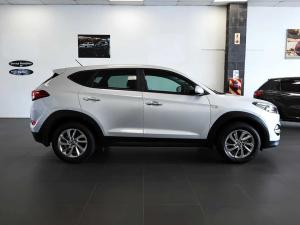 Hyundai Tucson 2.0 Premium - Image 8