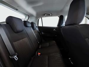Suzuki Swift 1.2 GL - Image 10