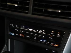 Volkswagen Polo hatch 1.0TSI R-Line - Image 11