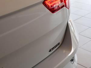 Volkswagen T-Roc 2.0TSI 140kW 4Motion Design - Image 11