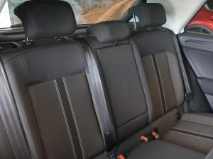 Volkswagen T-Roc 2.0TSI 140kW 4Motion Design - Image 24