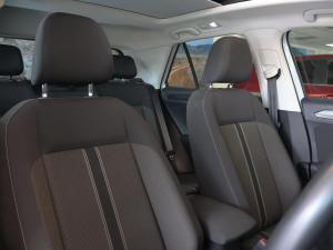 Volkswagen T-Roc 2.0TSI 140kW 4Motion Design - Image 25