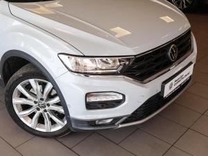 Volkswagen T-Roc 2.0TSI 140kW 4Motion Design - Image 2