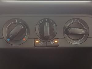 Volkswagen Polo Vivo hatch 1.4 Comfortline - Image 12