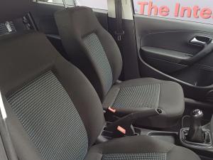 Volkswagen Polo Vivo hatch 1.4 Comfortline - Image 17