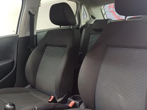 Volkswagen Polo Vivo hatch 1.4 Comfortline - Image 19