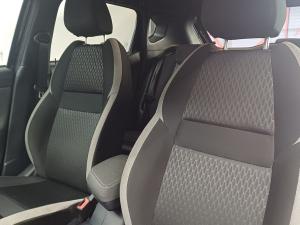 Nissan Magnite 1.0 Turbo Acenta Kuro auto - Image 20