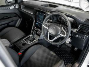 Volkswagen Amarok 2.0TDI double cab Life auto - Image 6
