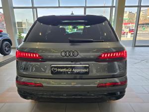 Audi Q7 45TDI quattro S line Competition Edition - Image 19