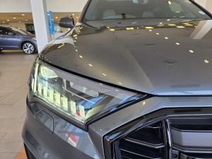Audi Q7 45TDI quattro S line Competition Edition - Image 28