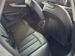Audi A4 40TFSI S line - Image 8