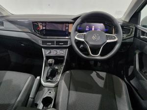 Volkswagen Polo hatch 1.0TSI Life manual - Image 6