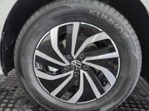 Volkswagen Polo hatch 1.0TSI Life manual - Image 9