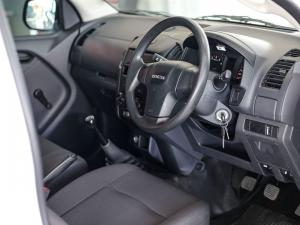 Isuzu D-Max Gen 6 250c single cab Fleetside - Image 12