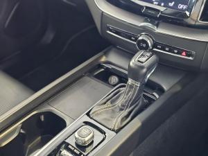 Volvo XC60 D4 AWD R-Design - Image 14