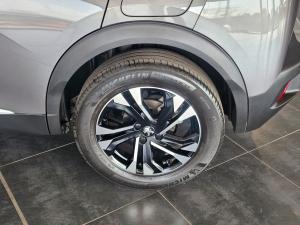 Peugeot 2008 1.2T Allure - Image 10