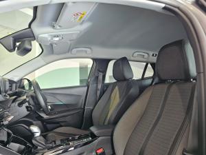 Peugeot 2008 1.2T Allure - Image 4