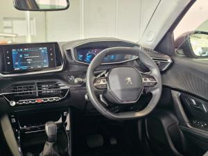 Peugeot 2008 1.2T Allure - Image 9