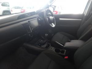Toyota Hilux 2.4GD-6 double cab Raider manual - Image 7