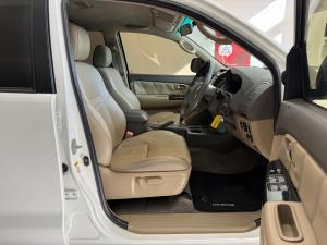Toyota Fortuner 3.0D-4D Ltd edition auto - Image 8