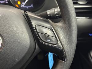 Toyota C-HR 1.2T - Image 9