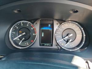 Toyota Hilux 2.4GD-6 double cab Raider auto - Image 9