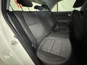 Kia Rio hatch 1.2 LS - Image 14