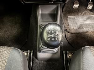 Suzuki Jimny 1.3 - Image 8