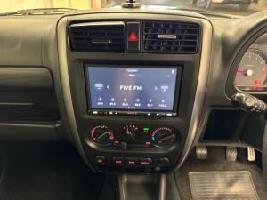 Suzuki Jimny 1.3 - Image 10