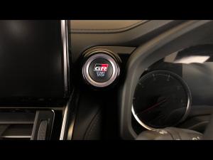 Toyota Land Cruiser 300 3.3D GR-Sport - Image 27