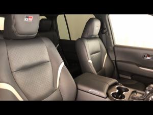 Toyota Land Cruiser 300 3.3D GR-Sport - Image 31