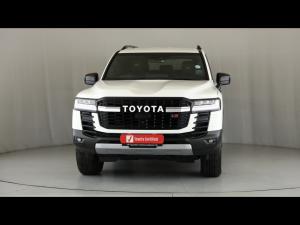 Toyota Land Cruiser 300 3.3D GR-Sport - Image 4
