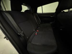 Toyota Yaris 1.5 Cross - Image 15