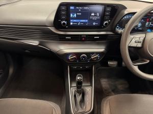 Hyundai i20 1.4 Motion auto - Image 13