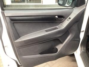 Isuzu KB 250D-Teq Extended cab Hi-Rider - Image 20