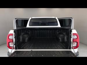 Toyota Hilux 2.8GD-6 double cab 4x4 Legend auto - Image 18