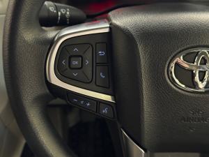 Toyota Quantum 2.8 LWB panel van - Image 9